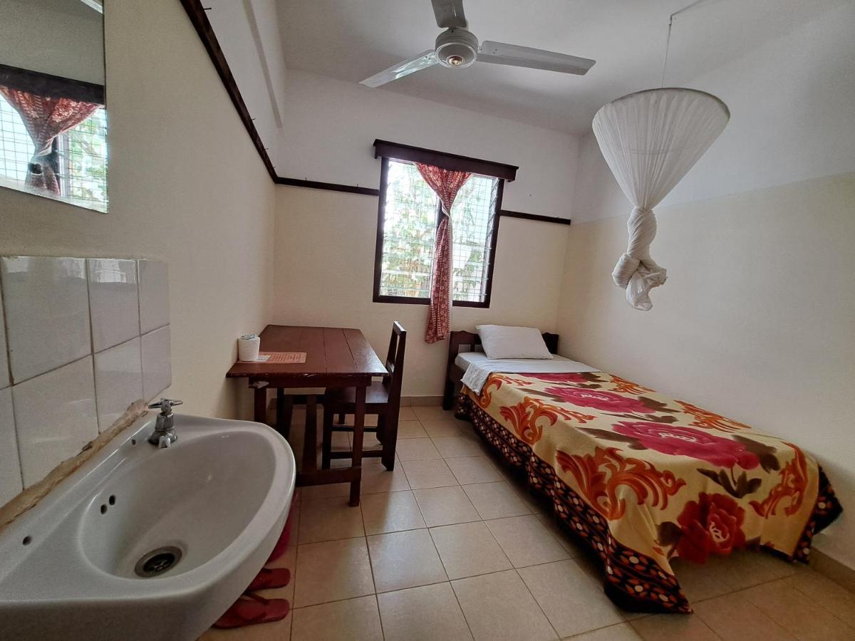 Kwale Golden Guest House Экстерьер фото